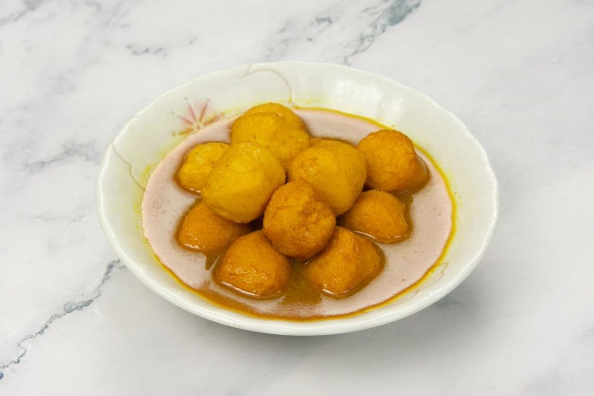 Curry Fish Balls / 咖喱鱼蛋
