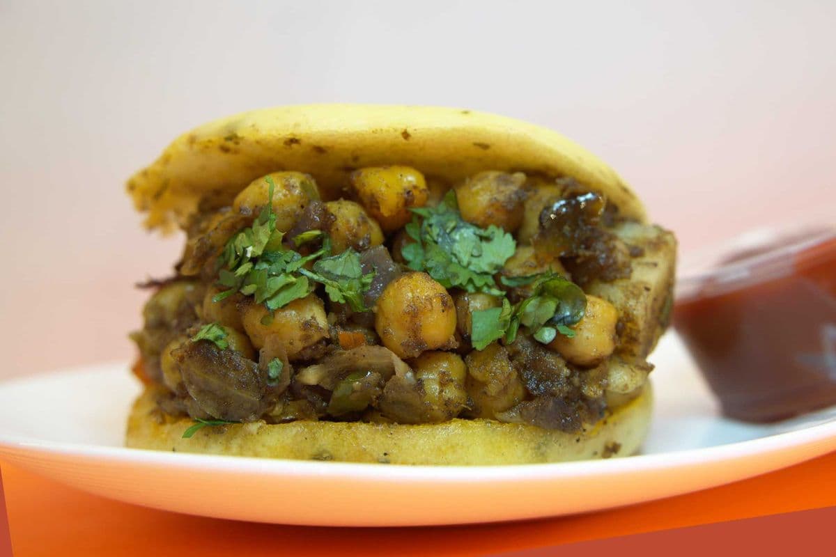Classic - Rehri Wale Kulcha