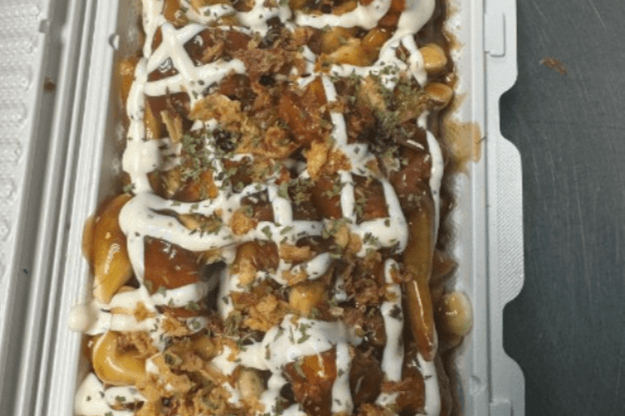 Sauce N Toss poutine