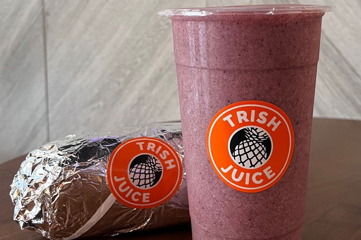 Grilled Wrap with Smoothie
