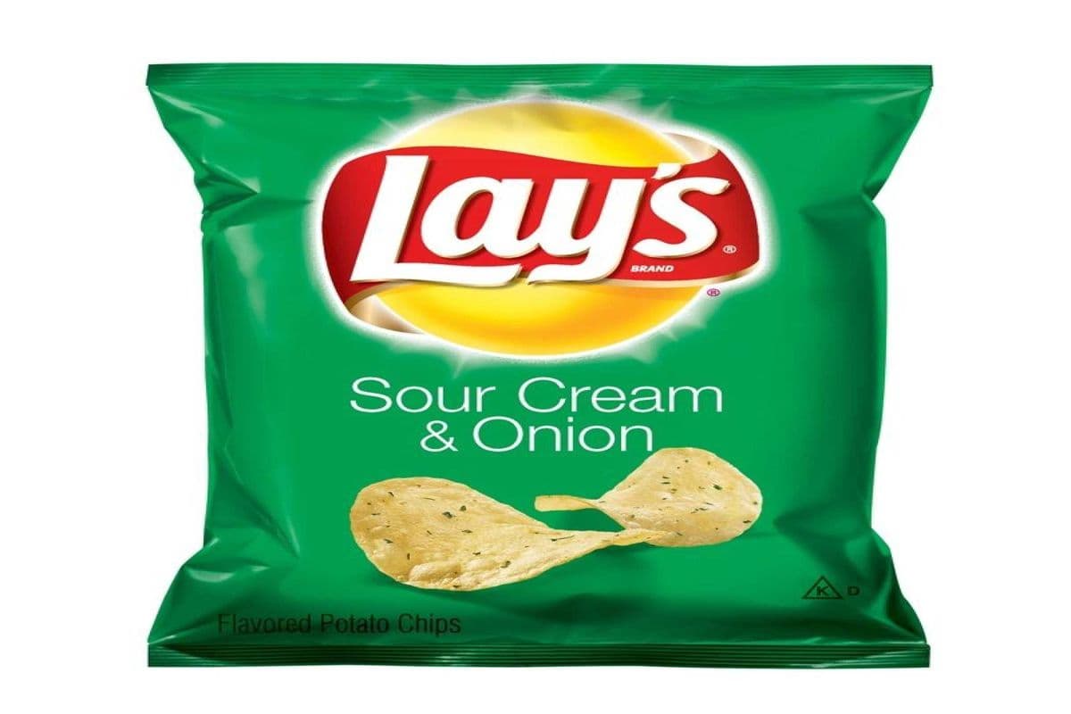 Lays Sour Cream & Onion (235 g)
