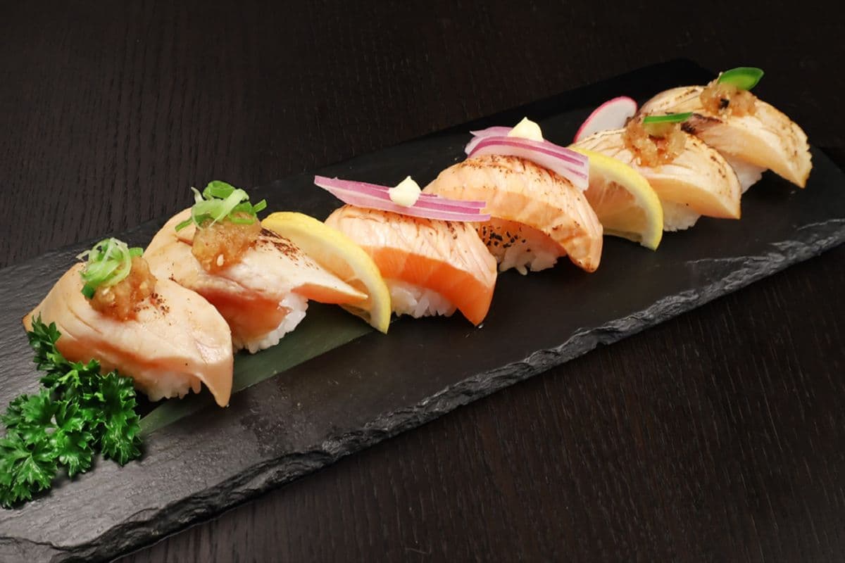 Aburi Nigiri Sushi Combo