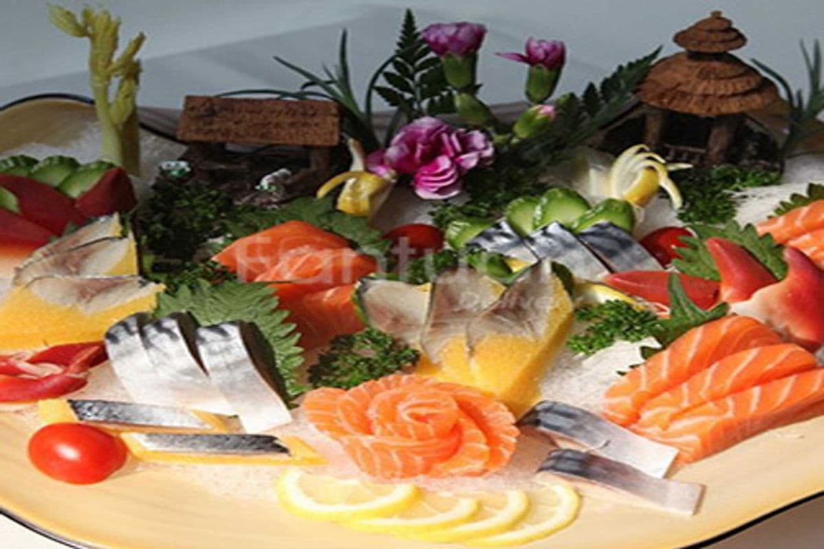 SAC1. Small Sashimi Platter (24 pcs)