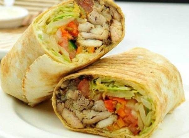 Sandwich Shish Taouk (poulet) / (Chicken)