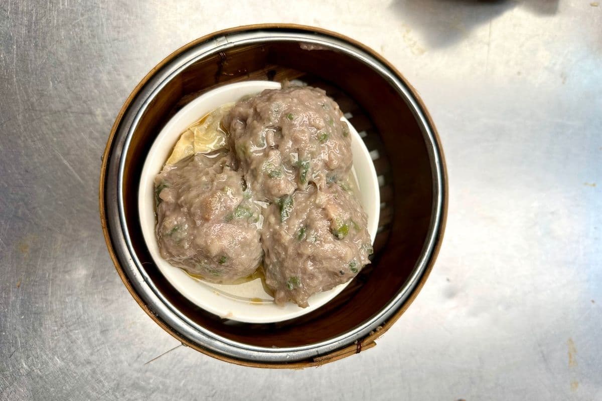 A24. Boulette de boeuf / Beef Ball