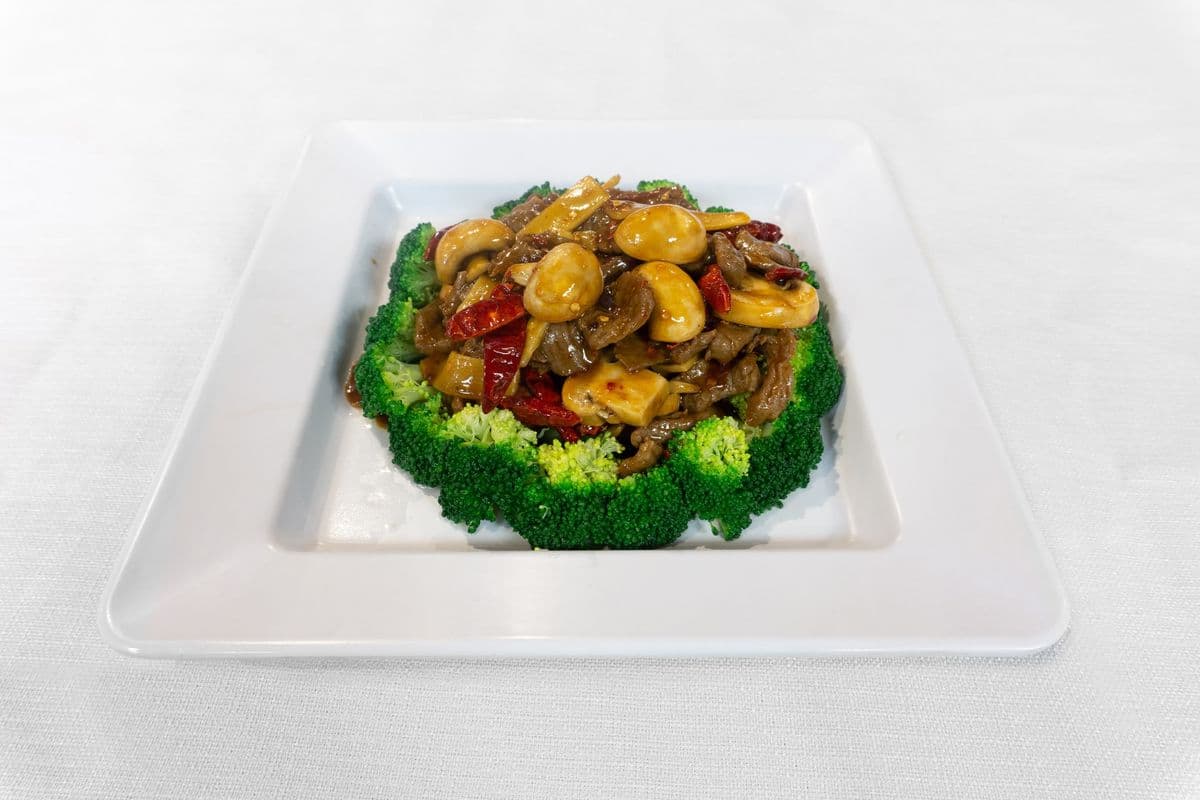 301. Hunan Beef