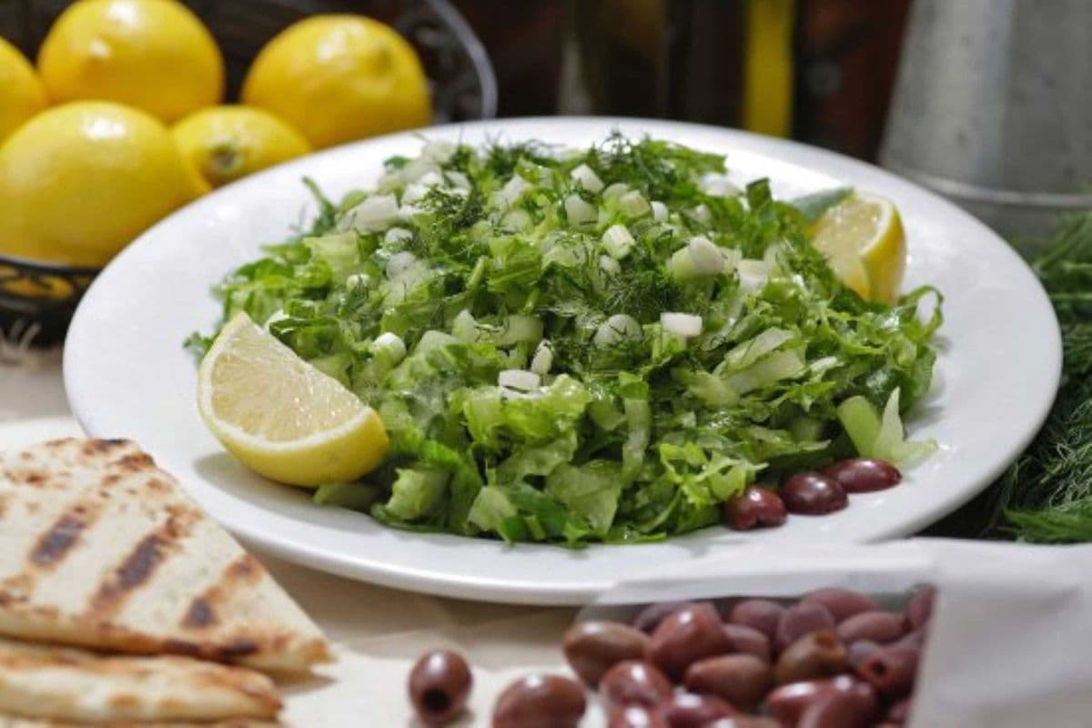 PSILIKOMENI SALAD
