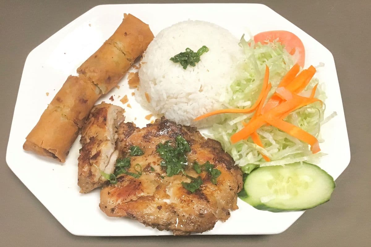C6. Grilled Lemongrass Chicken & Spring Roll on Steamed Rice / Cơm Gà Nướng Xả, Chả Giò