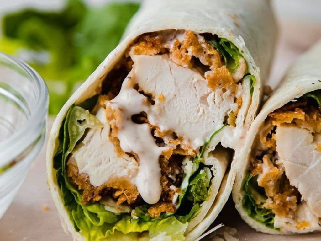 Crispy Chicken Wrap w/ Fries