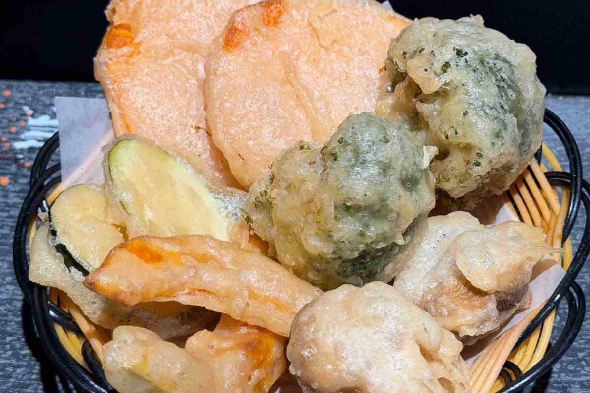 Vegetable Tempura Combo (10 pcs)