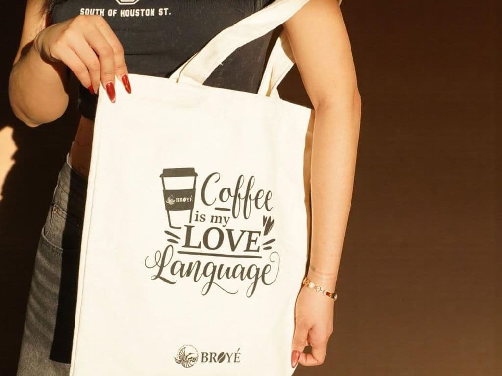 Tote bag