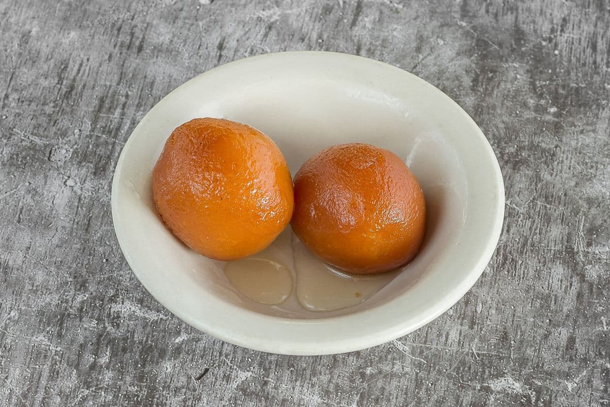 Gulab Jamun (2 pcs)