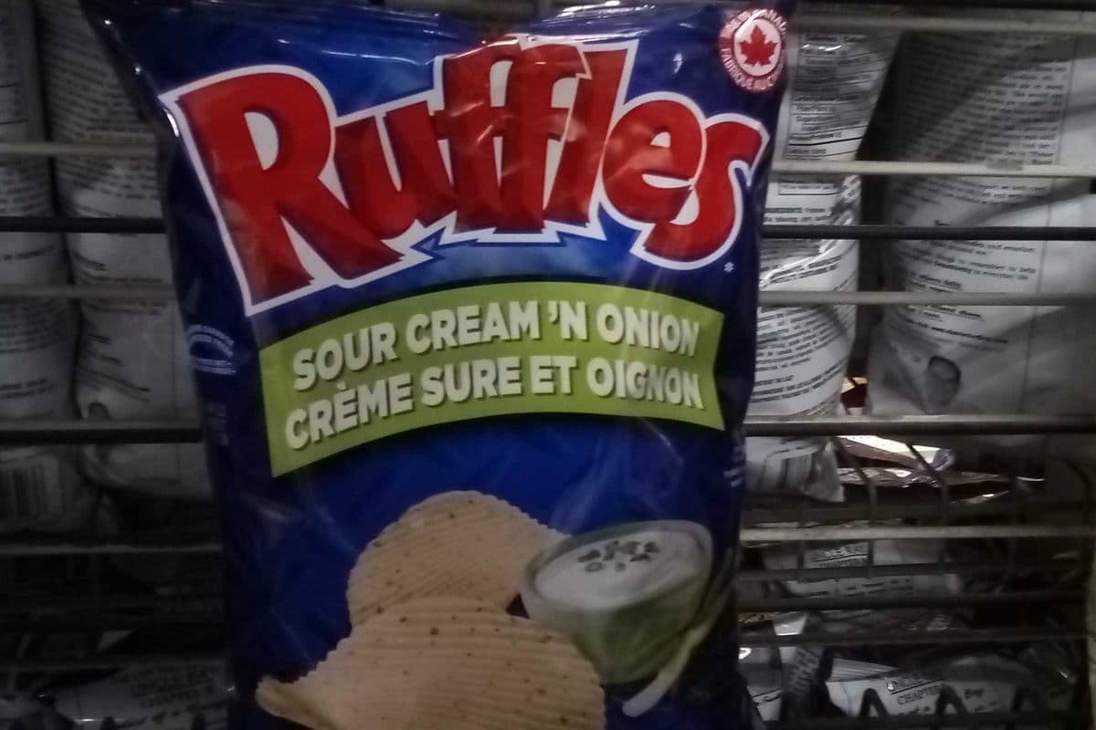 Ruffles- Sour Cream and Onion (200 g)