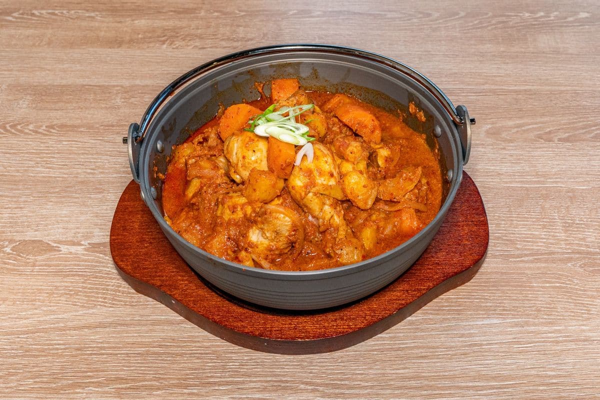 38. Spicy Chicken Hot Pot 닭 볶음탕(Half) (Half)