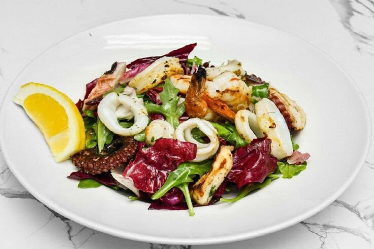 WARM SEAFOOD Salad