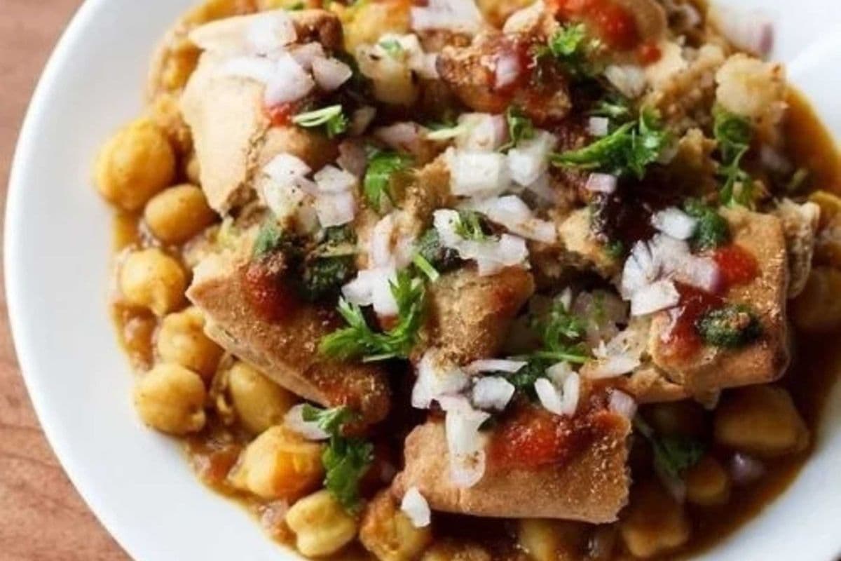 Veg Samosa Chaat