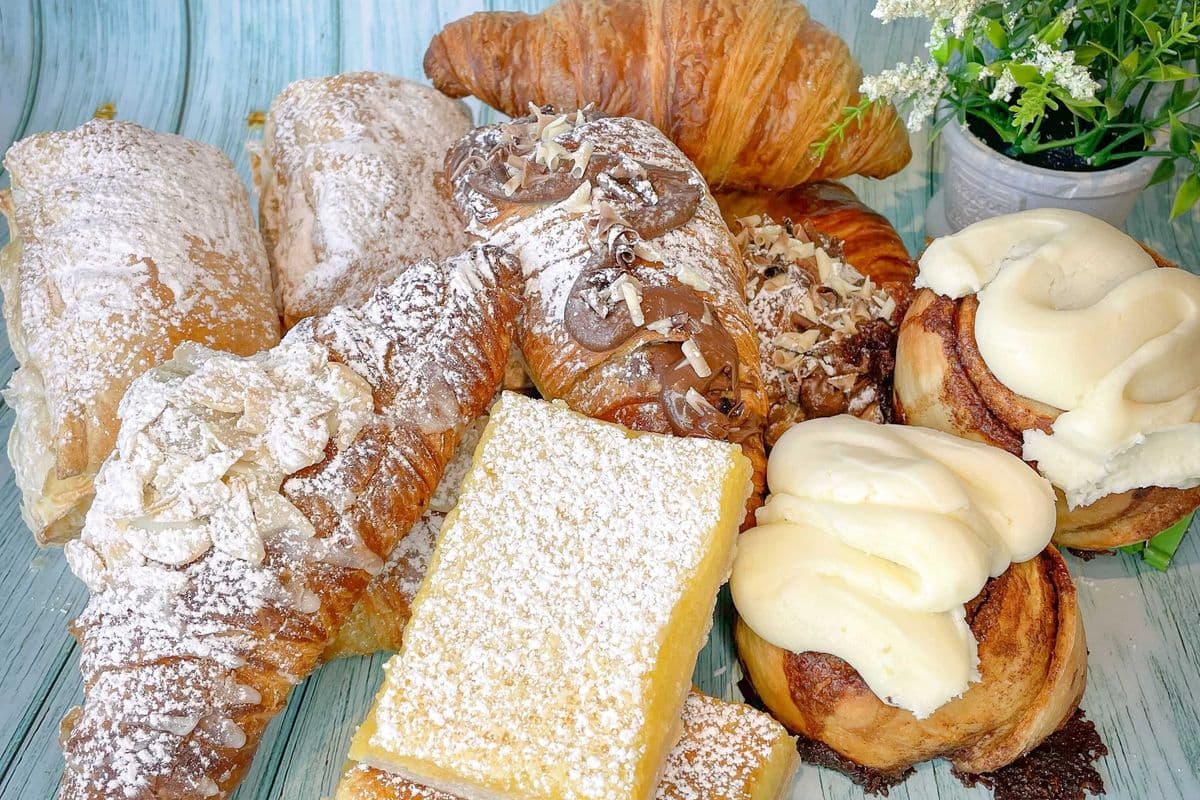 12pc Tray of Pastries