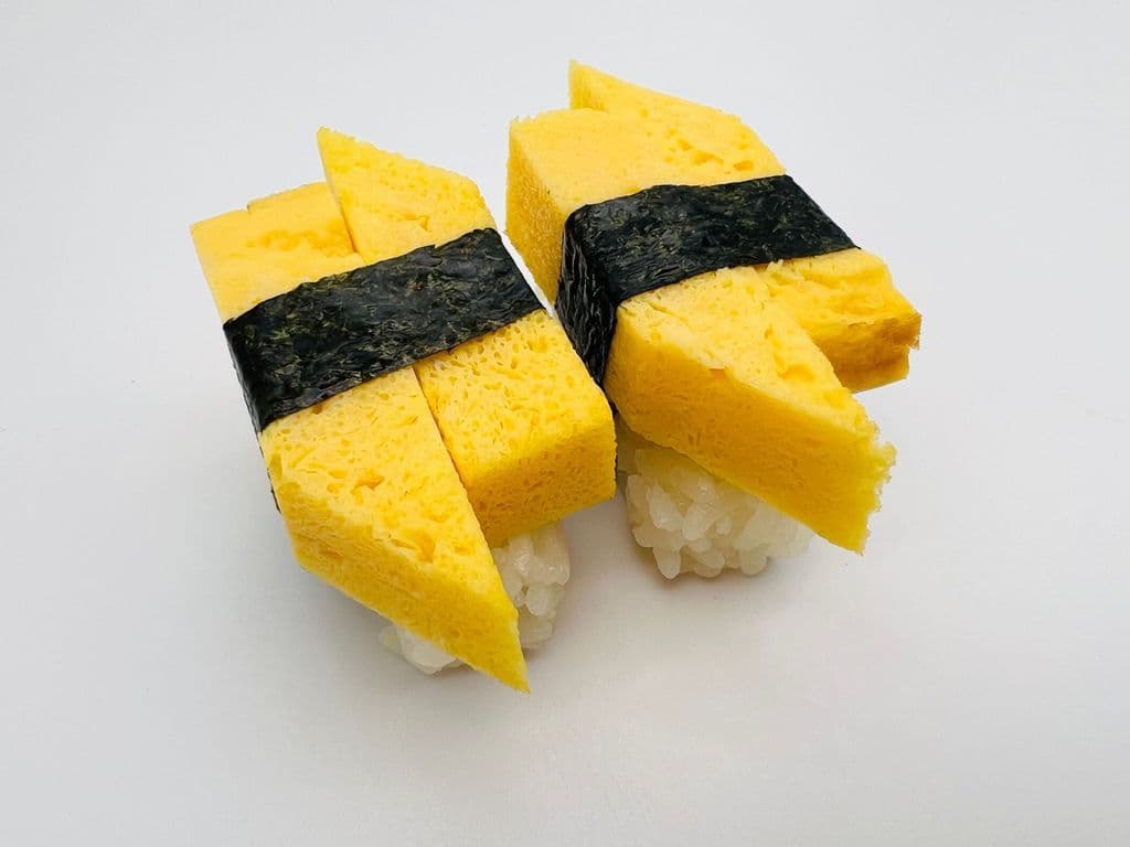 7N TAMAGO Omellete/Omelet Nigiris (2mcx/2pcs Avec Riz / With Rice)