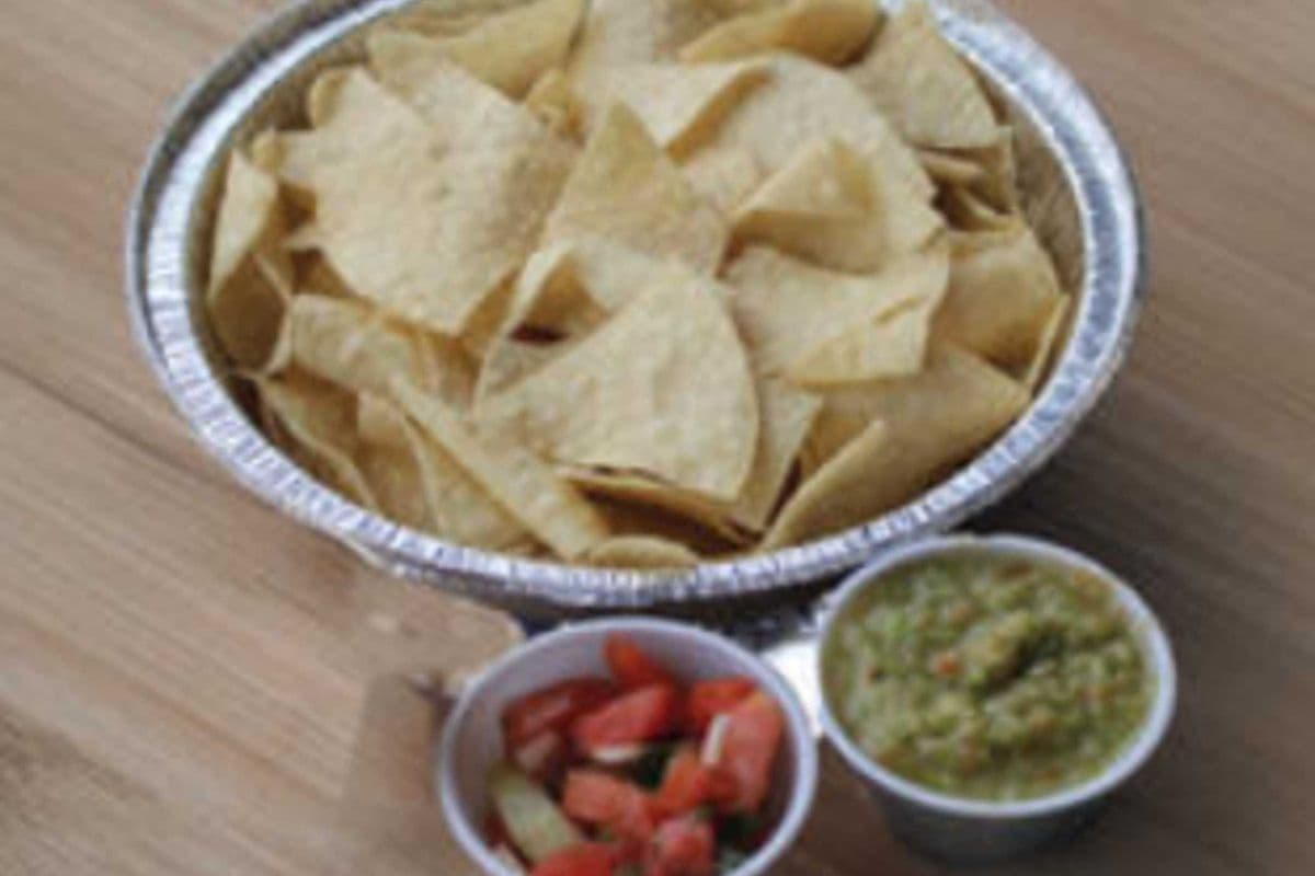 Chips & Guacamole