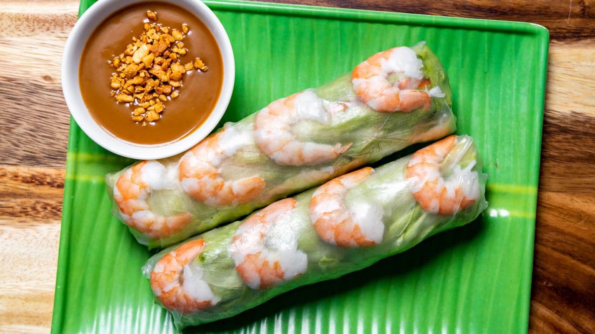 2. Prawn Salad Rolls / Gỏi Cuốn