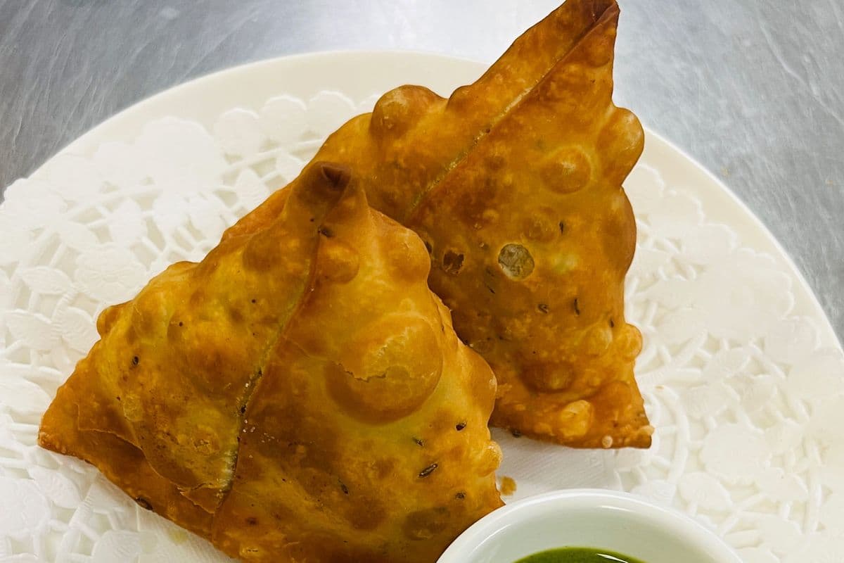 Vegetable Samosa (2pcs)