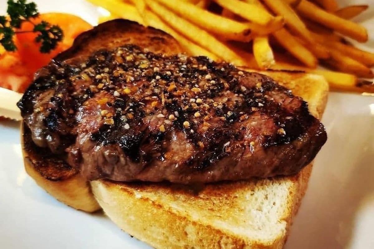 Steak Sandwich (6 oz)