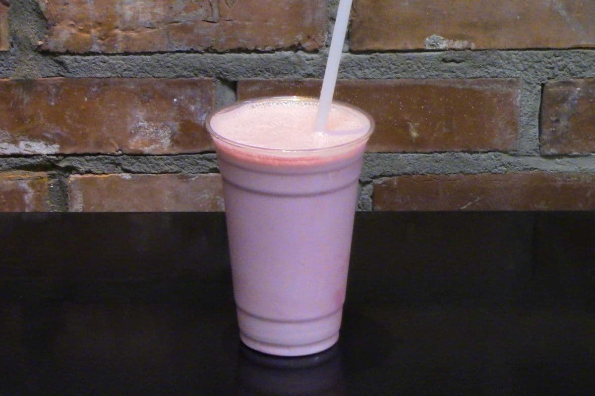 Lait frappé fraise / Strawberry Milkshake