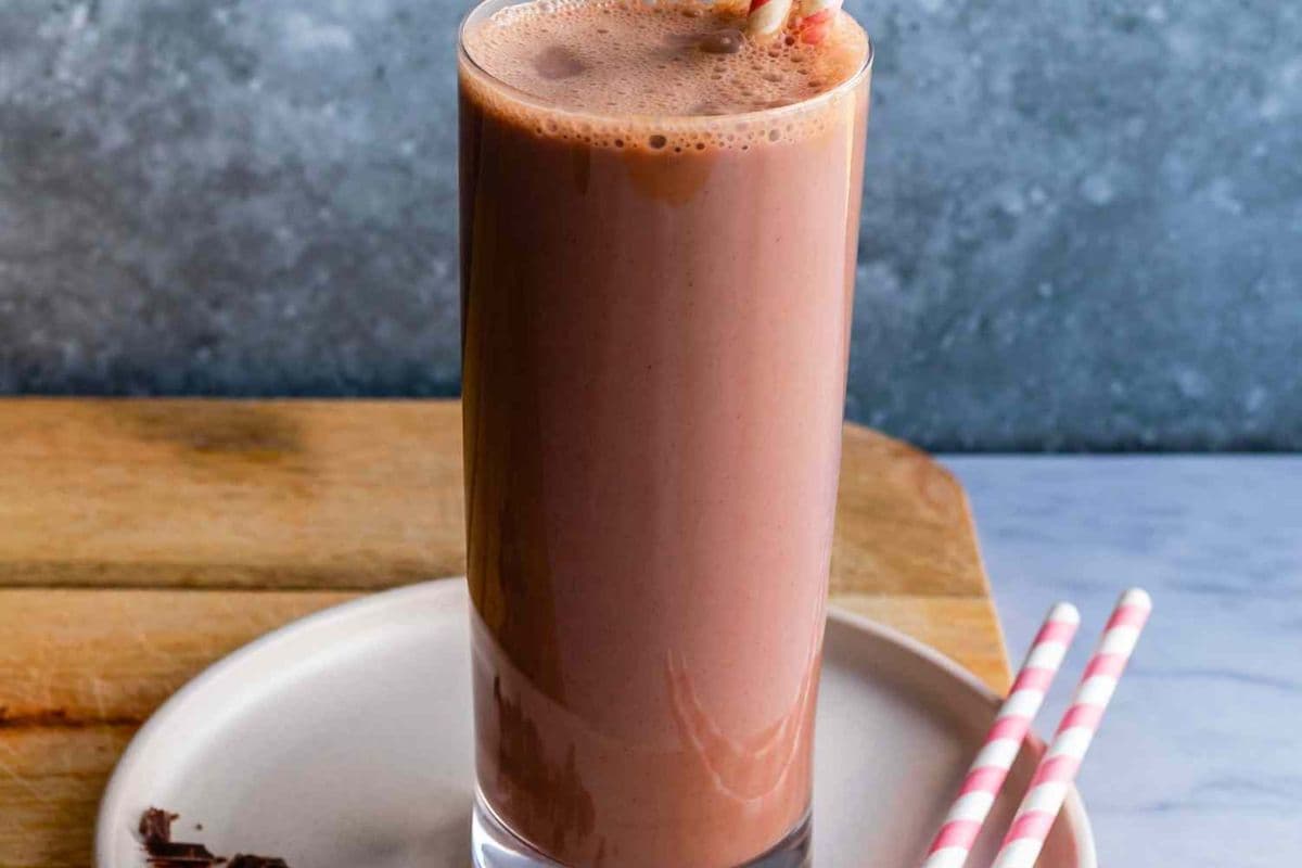 Chocolate Milk (473 ml)