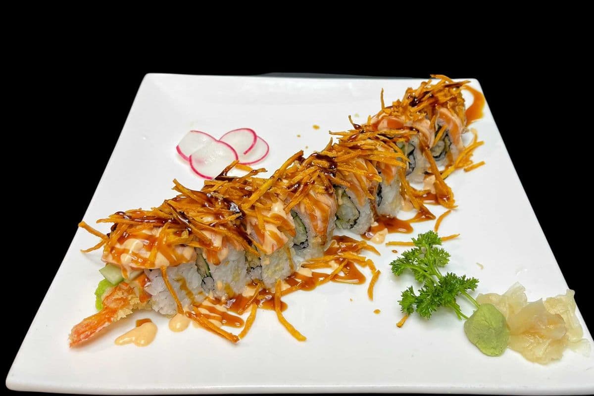 Yam Crunch Dragon Roll (8 pcs)
