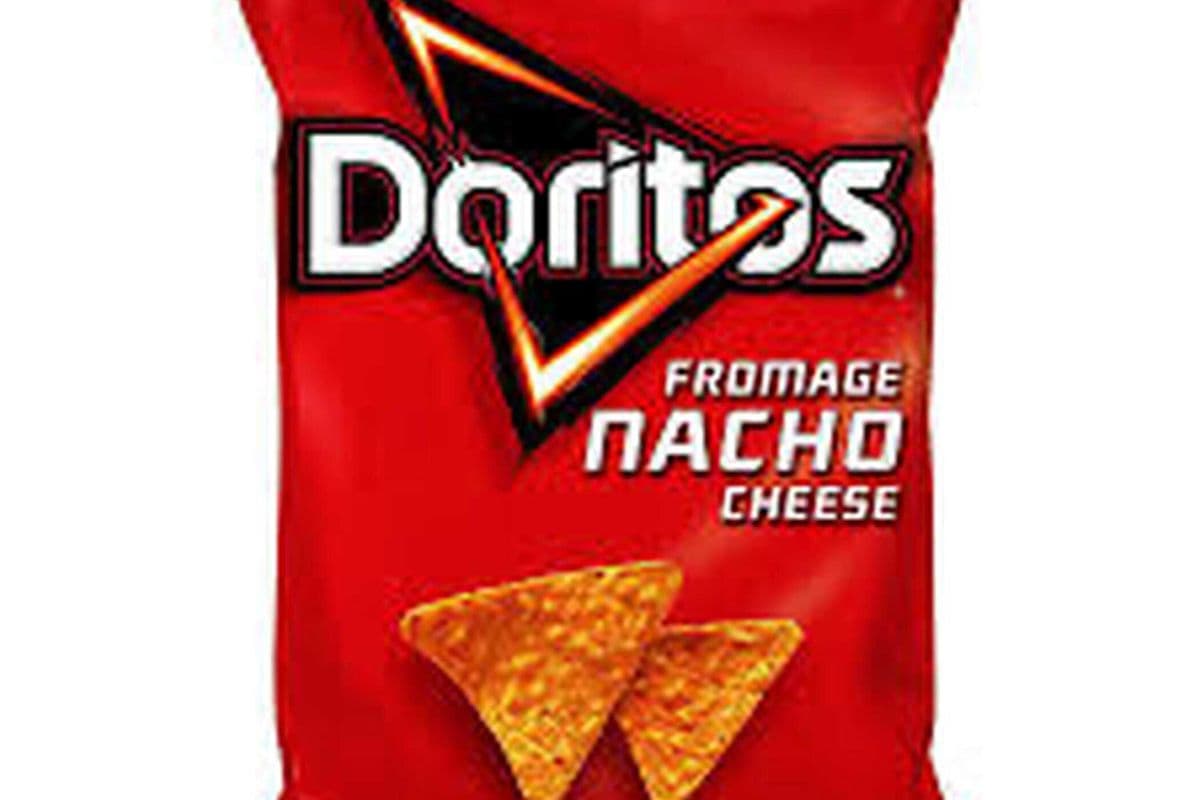 Doritos Fromage Nacho cheese- 235g (235g) (260 Cal)