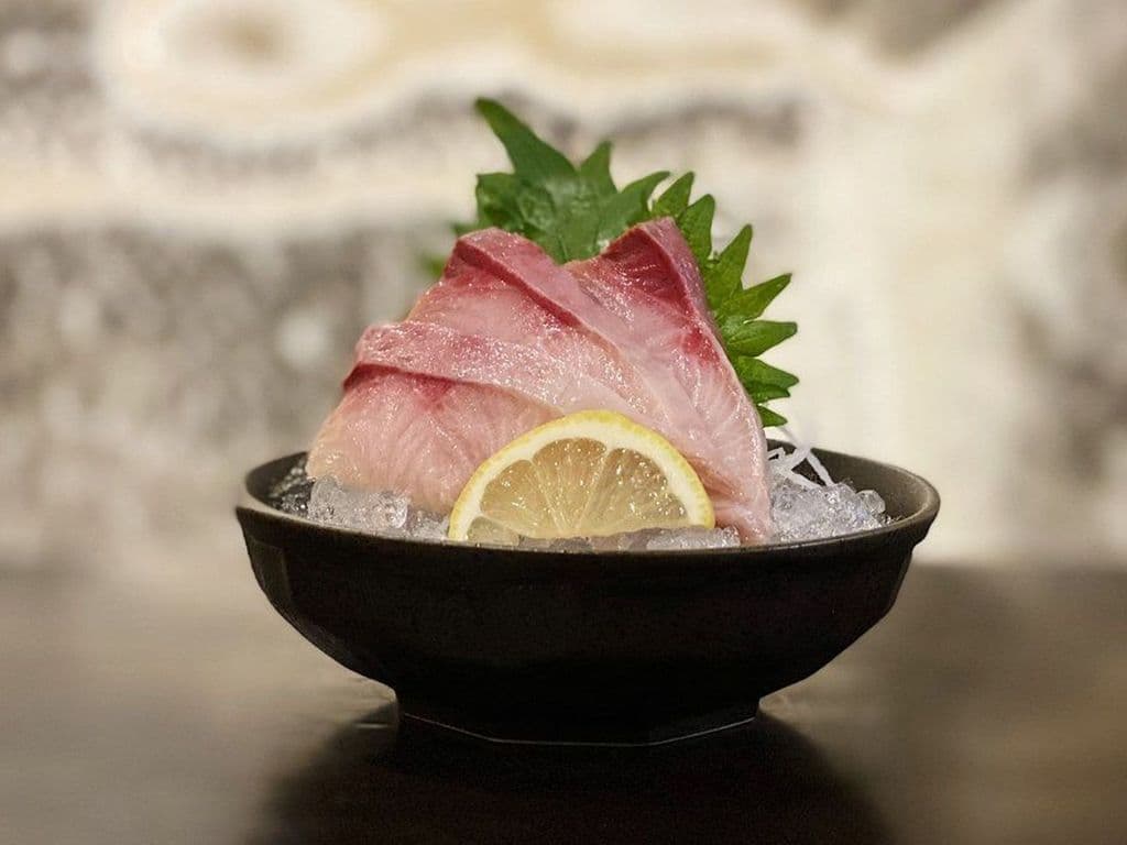 Yellow Tail Sashimi (3 Pcs)