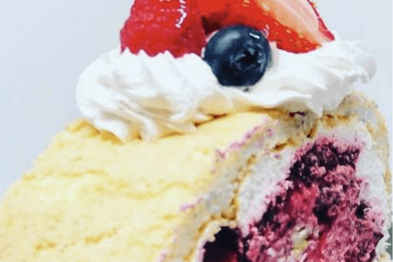 Pavlova Roll