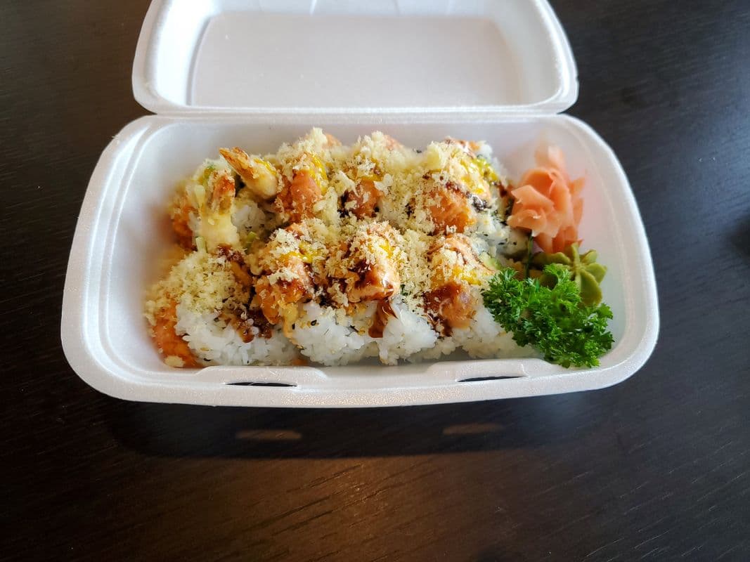 133. Tornado Roll (8 pcs)