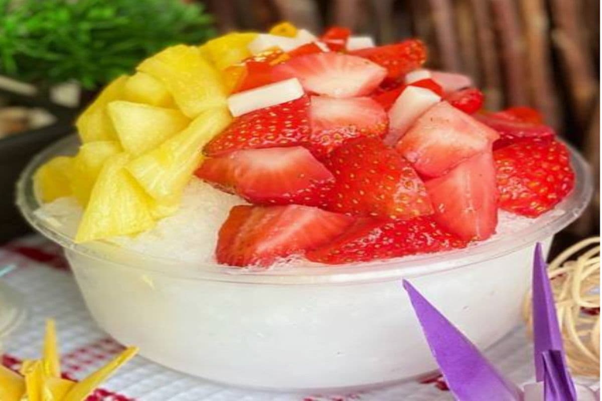 Three Mixed Icy With Coconut Milk 三宝冰