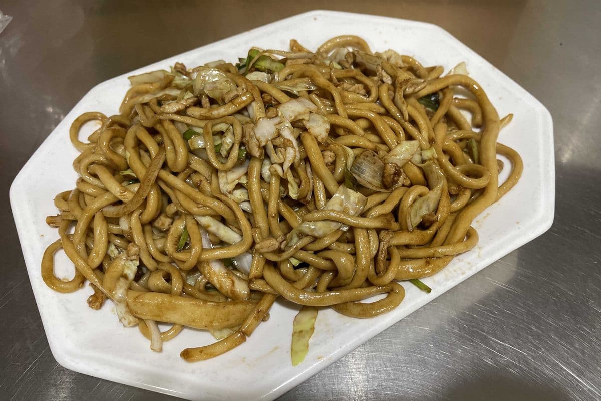 F13. Shanghai-Style Chow Mein (上海粗炒)
