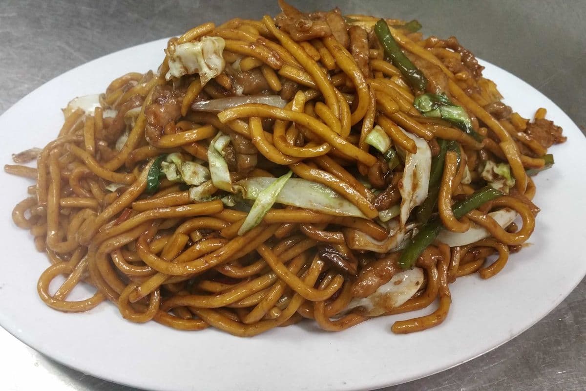 107. Pan-Fried Shanghai Thick Noodles 上海粗炒