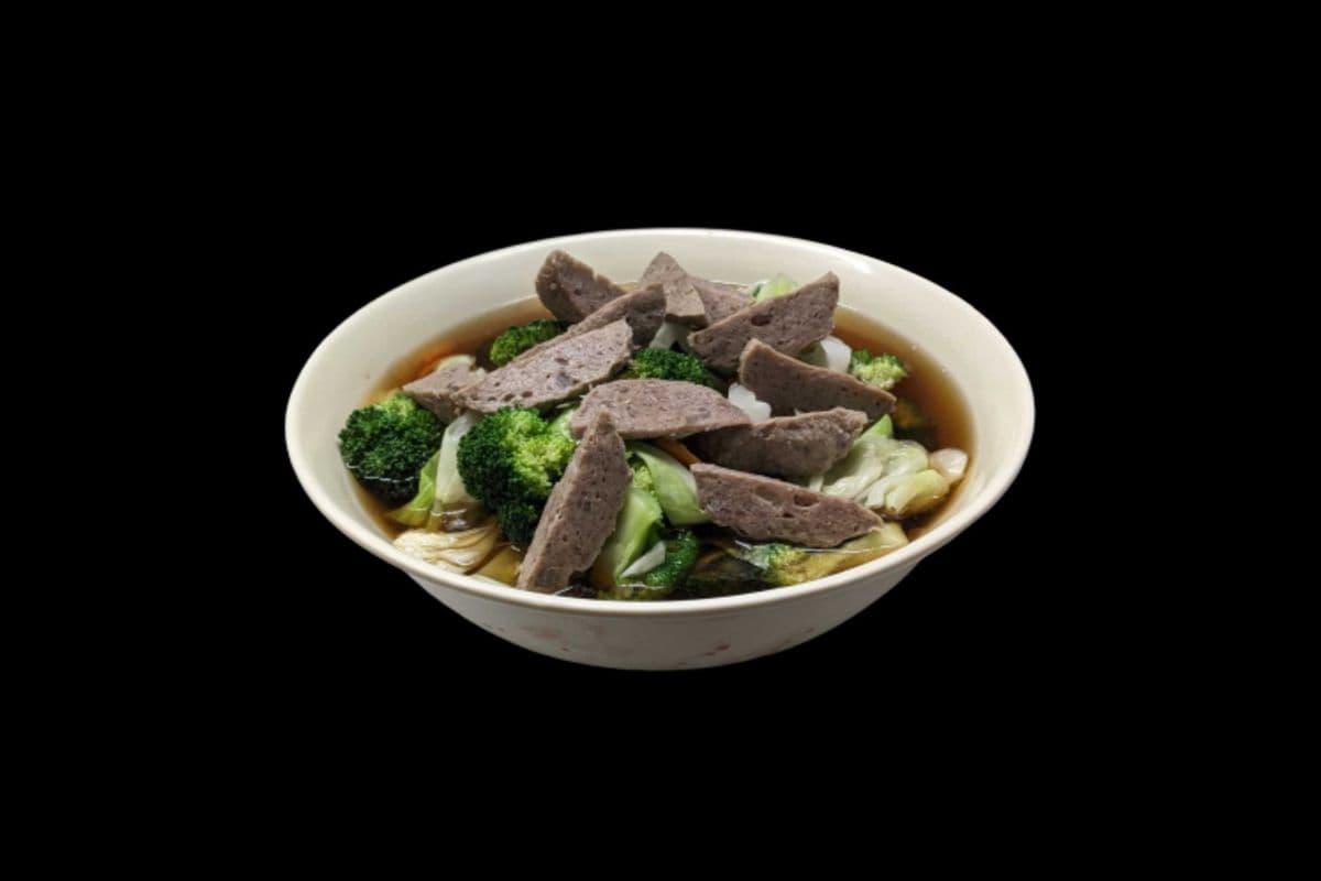 8. Beef Ball Vegetable Noodle Soup