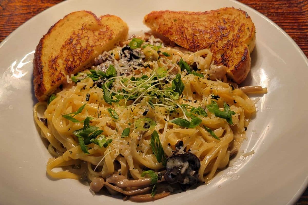Mushroom Miso Linguine