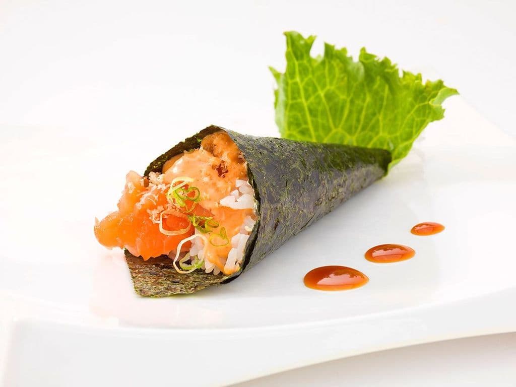 83H.Spc Salmon Crsp Hand Roll