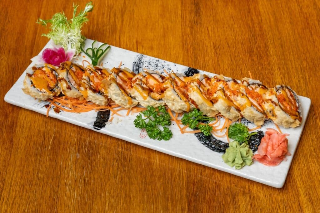 SR11. Spicy Salmon Tempura Roll (deep-fried) (10 Pcs)