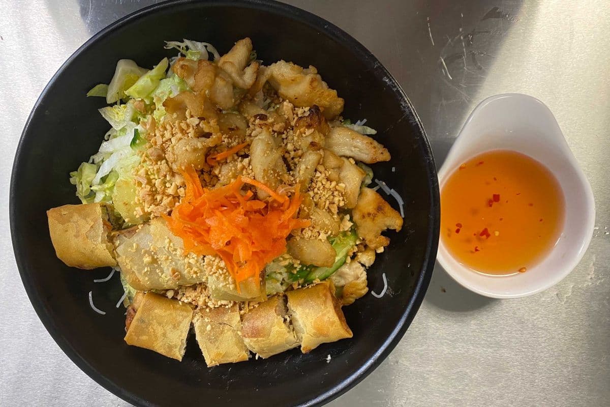 T5. Grilled Chicken & Pork Spring Rolls with Vermicelli & Peanuts