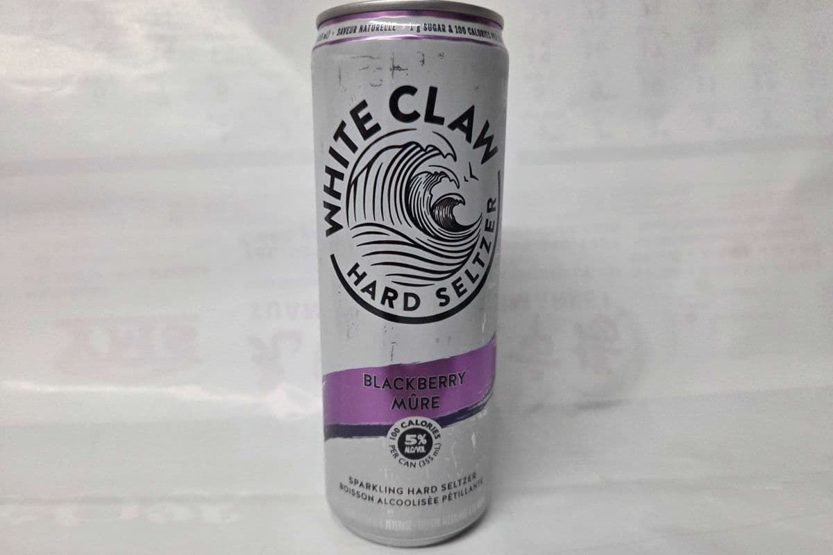 White Claw Can(Black Berry)355ml (1 x 355ml)