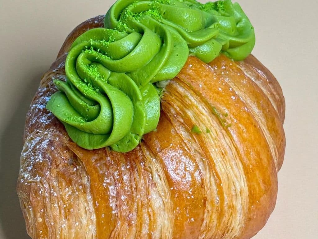 Moissant Matcha White (Mochi filling optional)