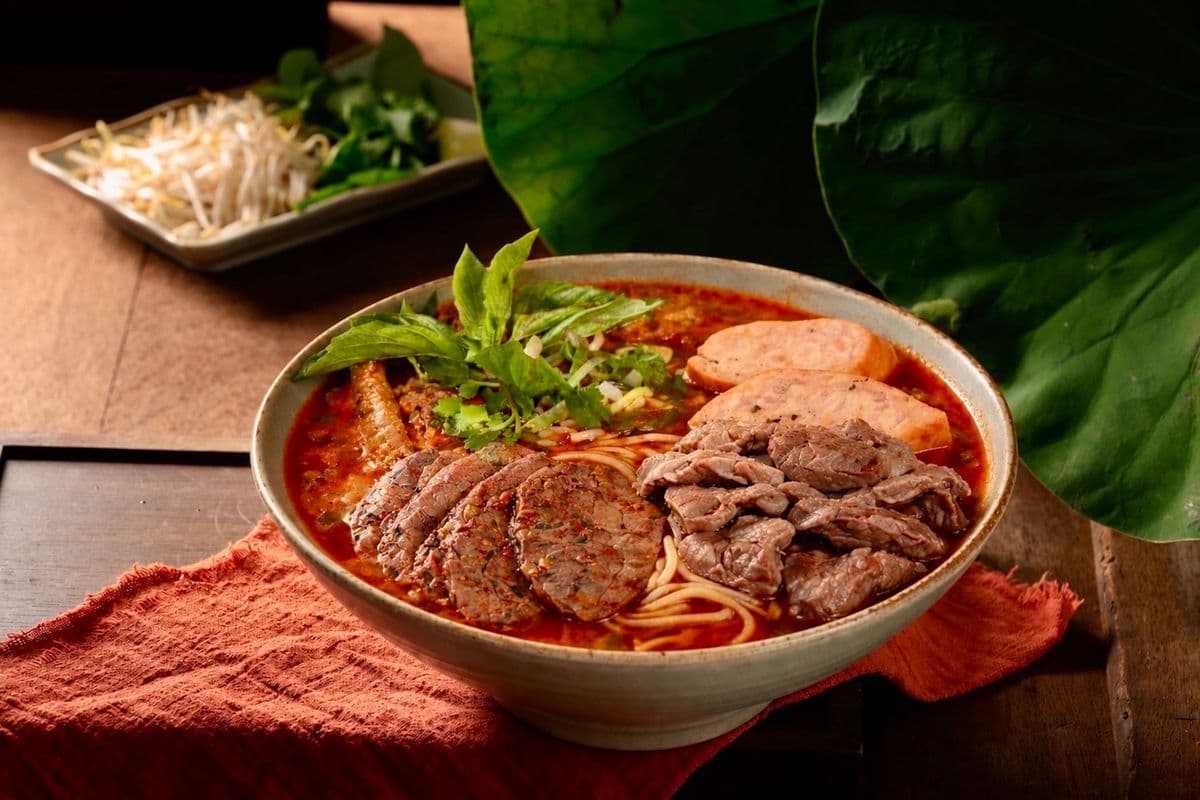 6C. Hue Spicy Beef Noodle Soup - Bún Bò Huế