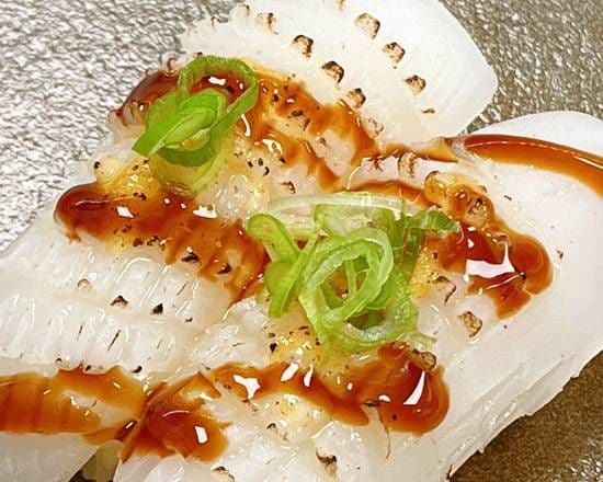 Aburi Cuttlefish （2pcs） / 炙烧墨鱼（2条）