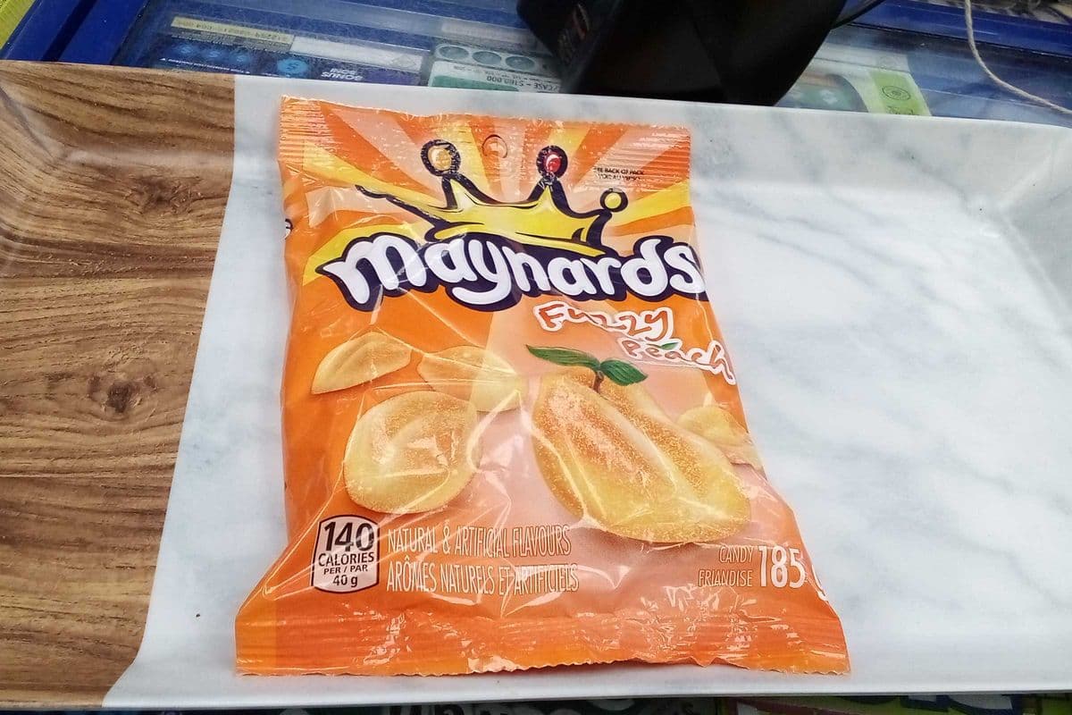 Maynards Fuzzy Peach Bag (185 g)