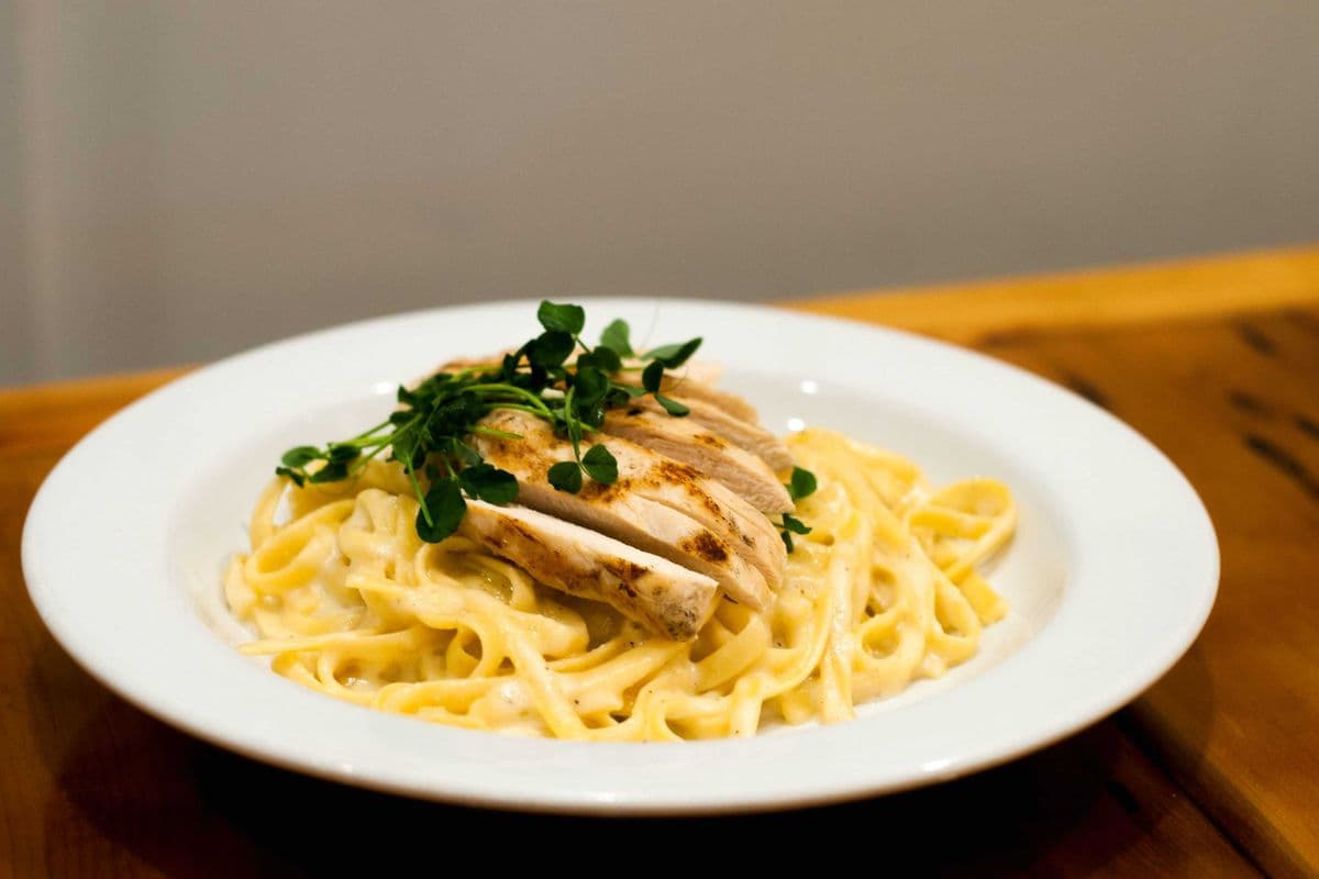 Fettuccine Alfredo