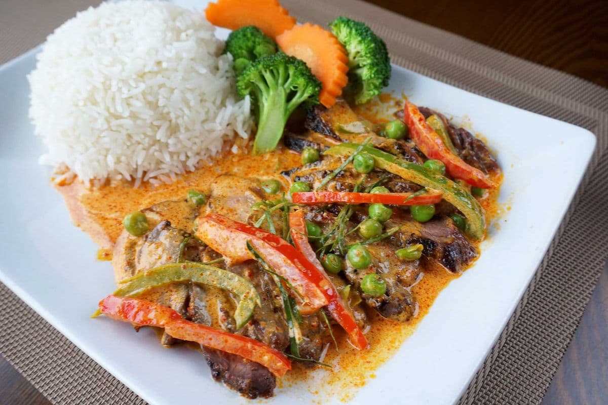 18. Grilled Beef with Panang Sauce