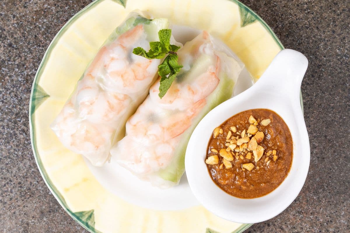 02. Vietnamese Shrimp Roll (2pcs)