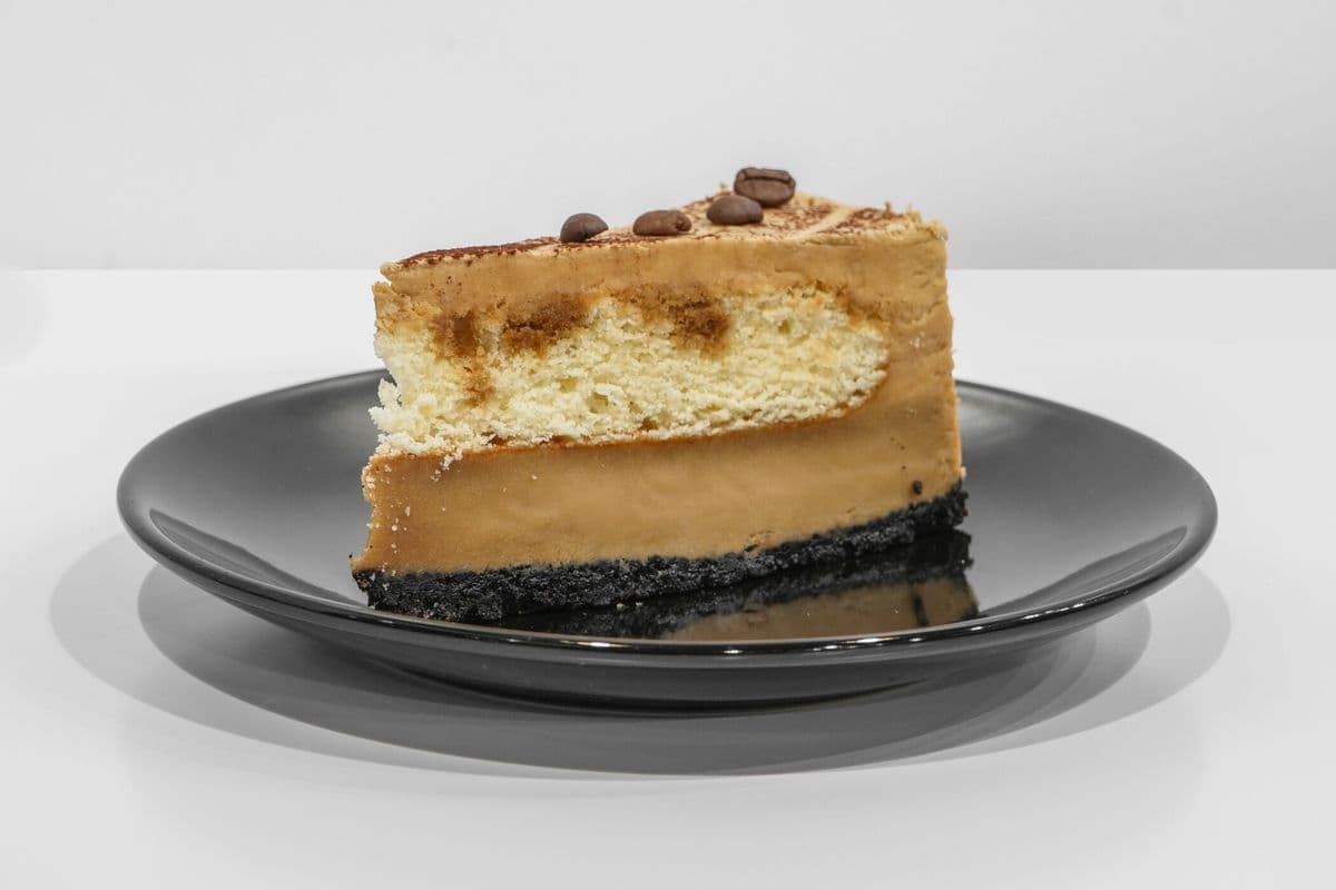 Tiramisu Cake